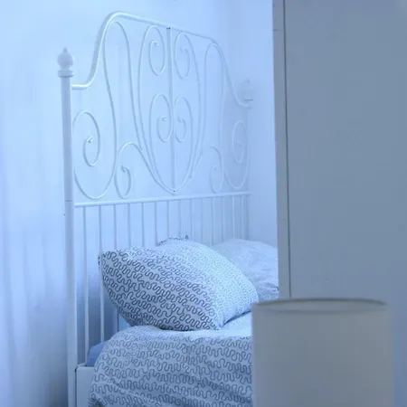 Sleepover Center Guestrooms Casa de hóspedes 3*