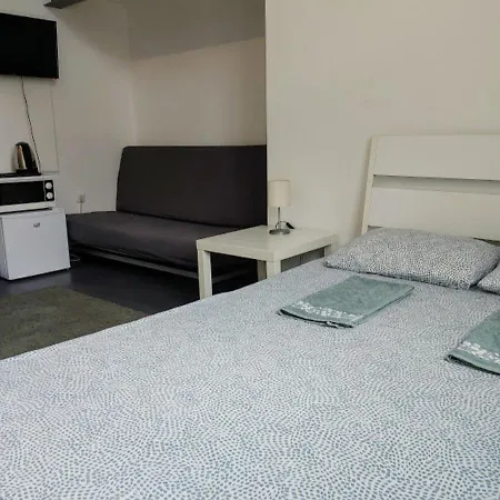 Sleepover Center Guestrooms