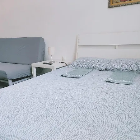 Guest house Sleepover Center Guestrooms