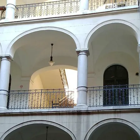 Guest house Sleepover Center Guestrooms