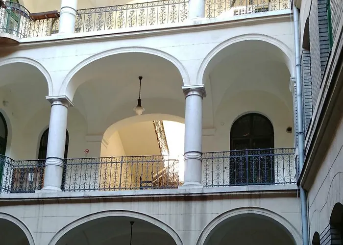 Affittacamere Sleepover Center Guestrooms