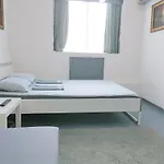 Sleepover Center Guestrooms بيت ضيافة