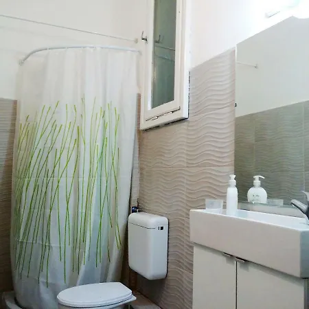 Πανσιόν Sleepover Center Guestrooms 3*