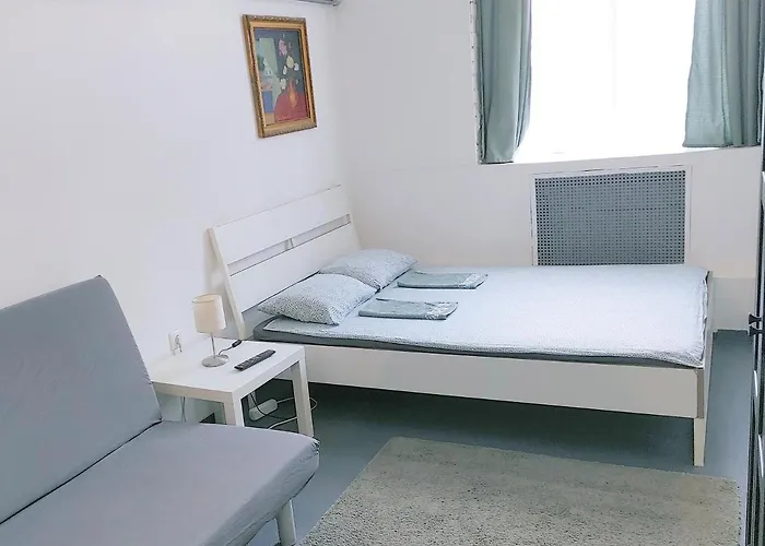 Penzion Sleepover Center Guestrooms 3*